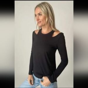 Black open shoulder long sleeve shirt